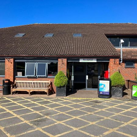 Seabreeze, Utopia, Walking Distance To Beach, 5 Star Shorefield Country Park, Milford On Sea, Shorefield Road, So41 0Lh, United Kingdom Exterior photo